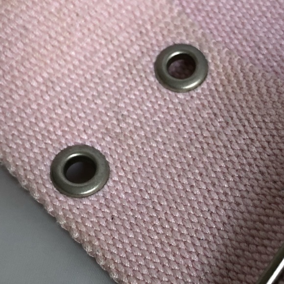 Vintage 1980s nylon and grommet belt - Picture 3 of 5